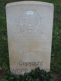 Dar Es Salaam War Cemetery - Freeman, J